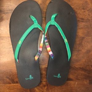 Green sanuk flip flop